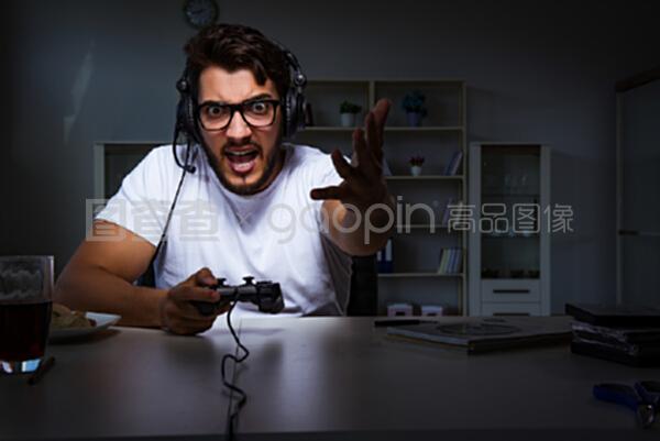 反恐特警组：火速救援