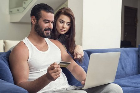 内衣少女（粤语版）