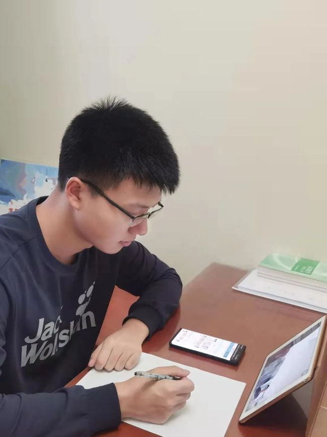 博格对战麦肯罗