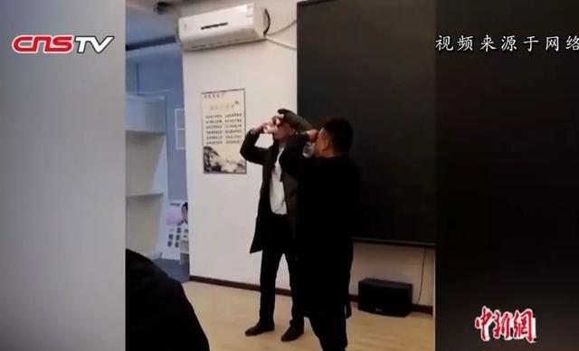 克莱拉与熊的秘密